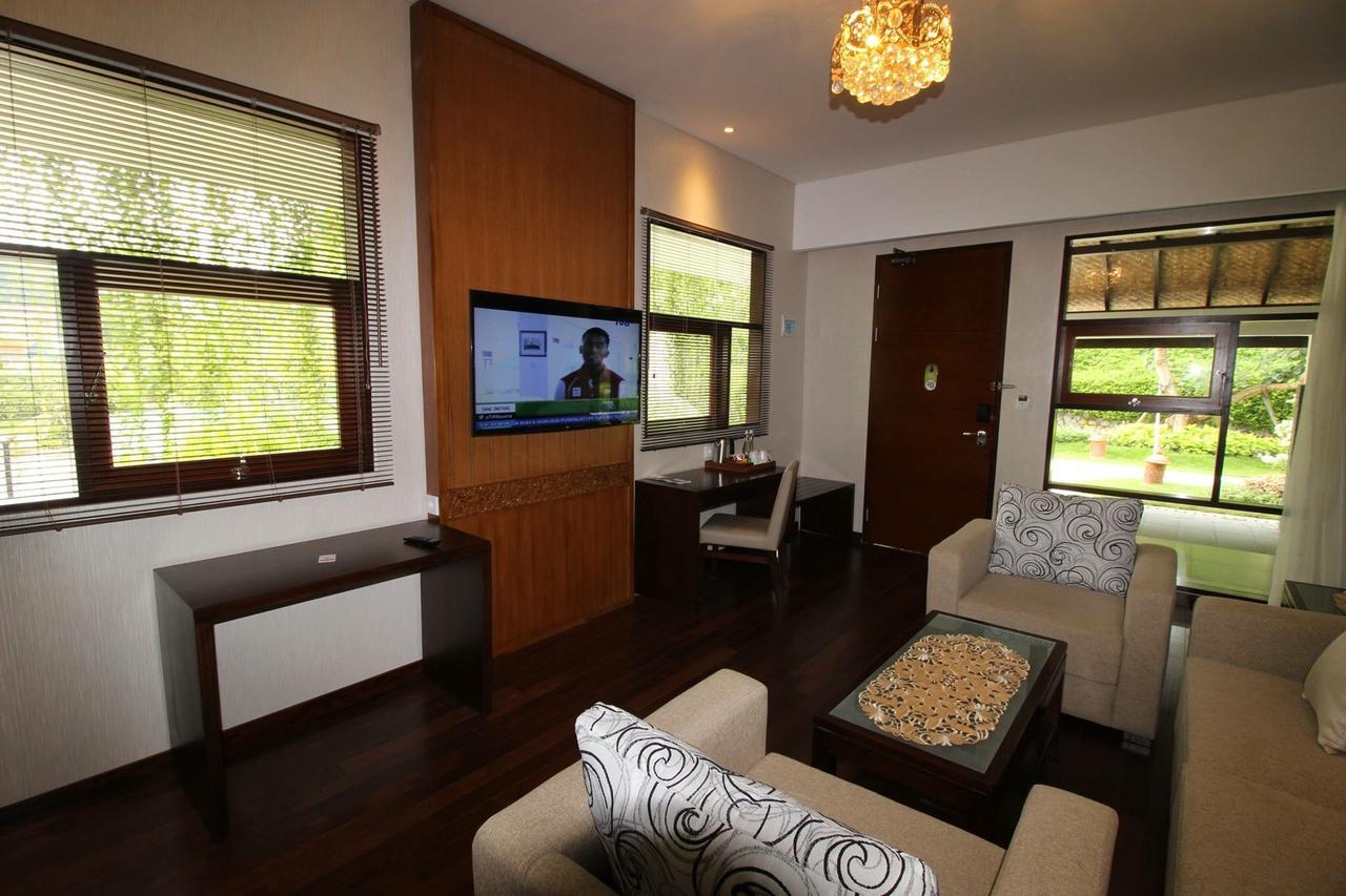 Rumah Kito Jambi Exterior photo